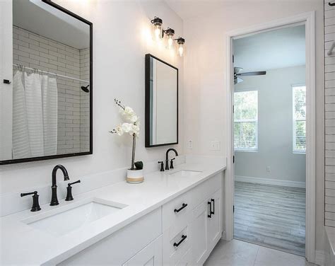 20 Smart Jack And Jill Bathroom Ideas That Look Chic