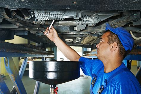4 Reasons Why Vehicles Require Regular Oil Changes
