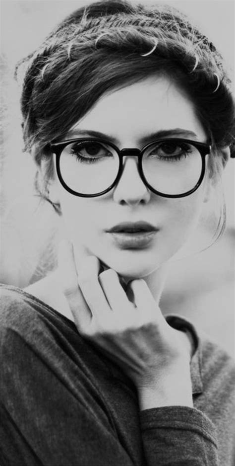 How To Look Sexy In Glasses And Clearing Out Misconceptions About Spectacles Hubpages