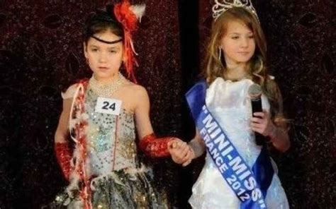 Why Beauty Pageants Should Be Banned
