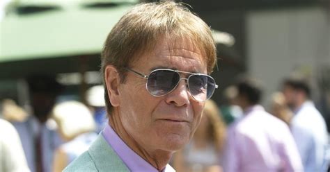 sir cliff richard not being charged with sex assault correct decision says cps metro news