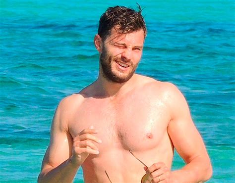 El Cuerpazo De Jamie Dornan Desnudo En Las Playas De Ibiza CromosomaX