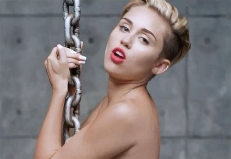 Miley Cyrus Mv Wrecking Ball Là Cơn ác Mộng Lớn Nhất Cuộc đời