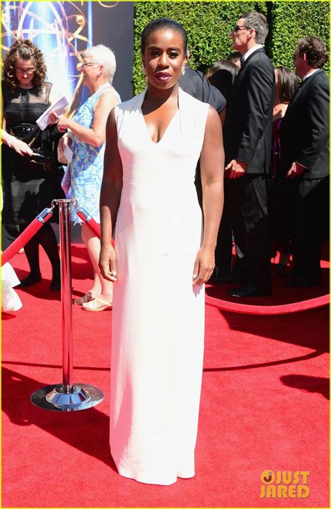 Oitnbs Uzo Aduba Wins Emmy For Guest Actress In A Comedy Series