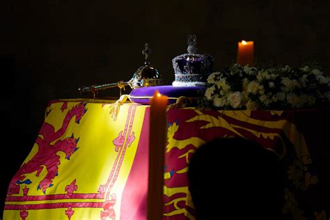La Permanencia De Los Rituales Funerarios Reales Independent Español
