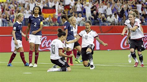 England gegen deutschland im wembleystadion. Vier-Nationen-Turnier: DFB-Frauen gegen USA, Frankreich ...