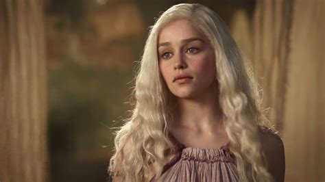 Emilia Clarke Says She Was Told Shed Disappoint Got Fans If She Didn