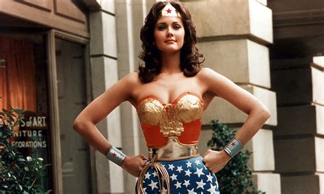 Super Sexy Wonder Woman Shows That Violence Isnt The Only