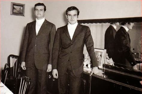 Ontdek de perfecte stockfoto's over pierluigi bersani en redactionele nieuwsbeelden van getty images kies uit blader door de 1.587 pierluigi bersani beschikbare stockfoto's en beelden, of begin een. MAURO BERSANI: "PREFERISCO ESSERE IL FRATELLO DI UNO SANO ...