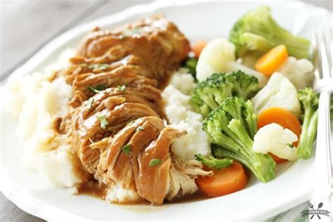 Slow cooker chicken and gravy