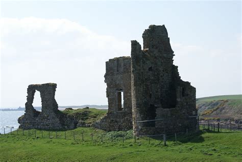 Filenewark Castle Ruin St Monans Wikimedia Commons