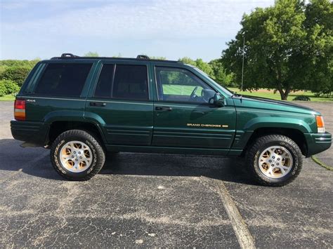 1997 Jeep Grand Cherokee Premier Auction