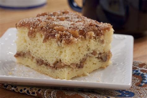 Start with a box of yellow cake mix and using the recipes below create a new gourmet favorite! Sour Cream Coffee Cake | MrFood.com