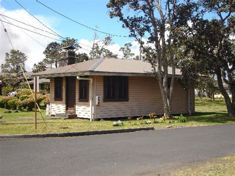 Book a house on the beach or cabin on the lake. Cabin from outside - Picture of Kilauea Volcano Military ...