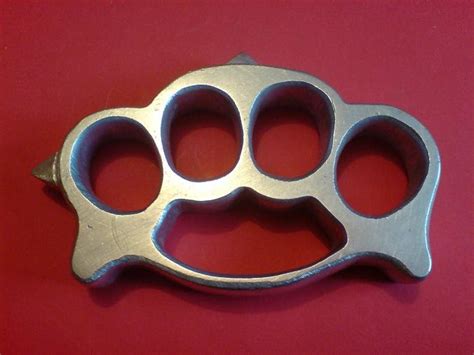 weaponcollector s knuckle duster and weapon blog home made spiked brass knuckles knuckle duster