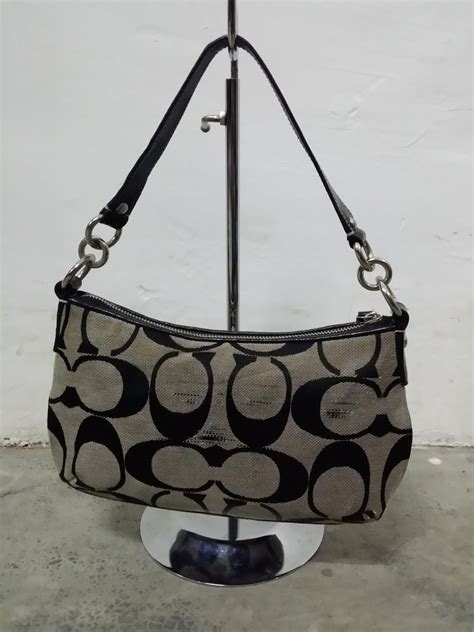 d0rayakEEbaG: Authentic Coach Signature Small Handbag ...
