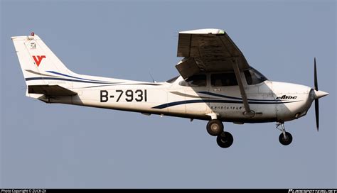 B 7931 Civil Aviation Flight University Of China Cessna 172r Skyhawk