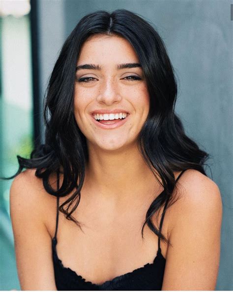 Dixie d'amelio's tiktok account was recently hacked by a mysterious stranger. sólo historias de payton 😊 (lo amo😂😊😏👉👈) #romance ...