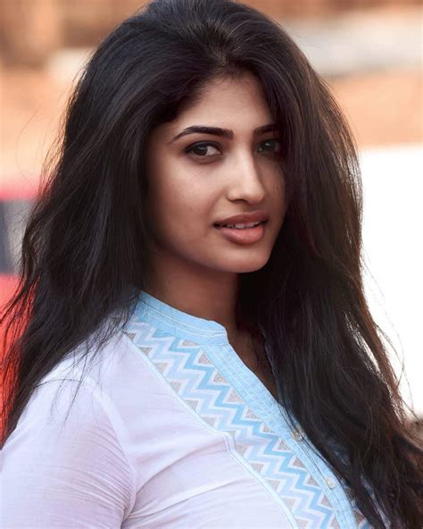 Rohini is an indian actress, lyricist, screenwriter, voice actor and director. Actress Roshini Prakash Latest HD Photos and wallpapers ...
