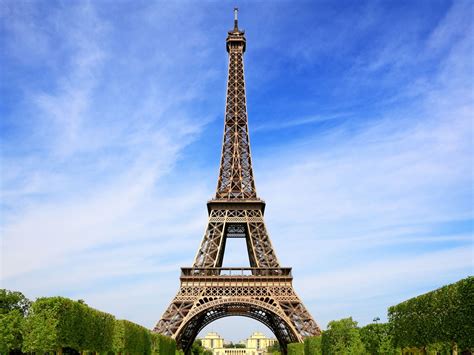 Lugares De Interés La Torre Eiffel En París Francia Fondos De
