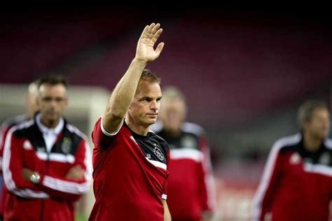 The former defender had an illustrious playing career with ajax and barcelona, winning six league titles, the uefa champions league, uefa cup and uefa super cup between 1988 and 1999. De Boer: 'Barcelona was niet mijn beste periode ...