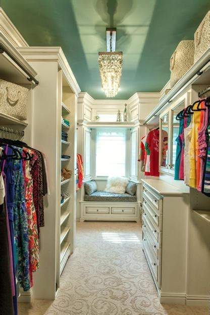 We live in an age of entrepreneurs and millennials who. 33 Walk In Closet Design Ideas to Find Solace in Master ...