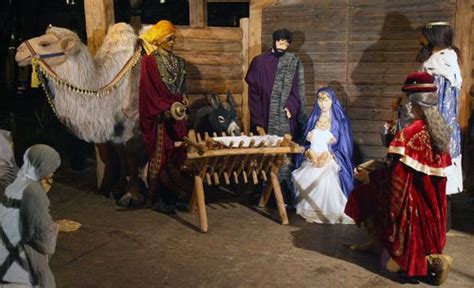 history of the christmas crèche st francis invented the nativity scene