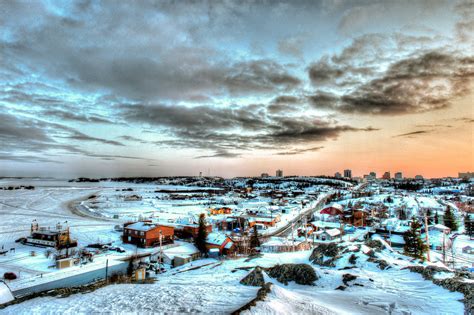Yellowknife Nt The City Of Yellowknife At Sunset Frankli Flickr