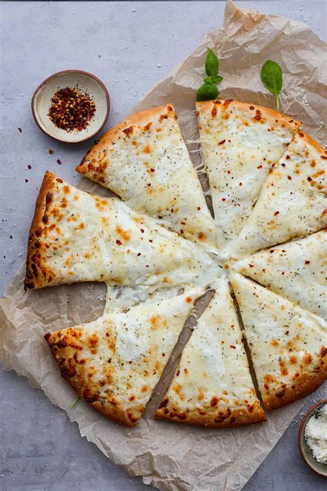 White Pizza The Recipe Critic The Raw Recipe