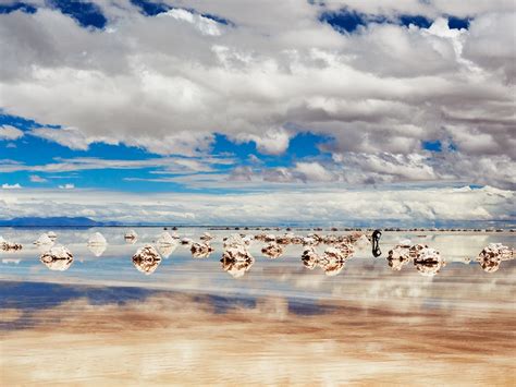 During my adventure there, i was blown away by the sheer size and beauty of the bolivian salt flats. Bolivia's Red Lakes and Salt Flats: A Photo Tour - Condé ...