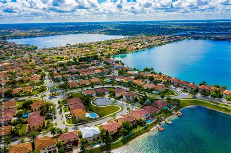 Venezia Lakes Private & Gated Communities of Florida | Miami Gated