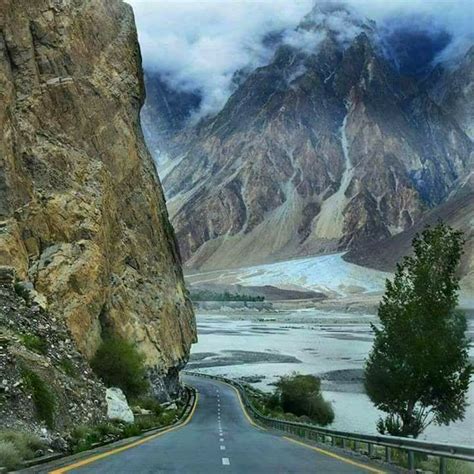 These Pictures Showcase The Real Beauty Of Gilgit Baltistan Pakistan