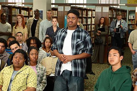 Idealistic erin gruwell finds a way to unify her disadvantaged, racially divided students and to improve their grasp of academics, partly by a wide selection of free online movies are available on fmovies / bmovies. Écrire pour exister (Film, 2007) — CinéSéries