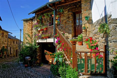 2,476 likes · 298 talking about this · 2 were here. Aldeia de Montesinho - Bragança - Portugal | Original: RAW ...