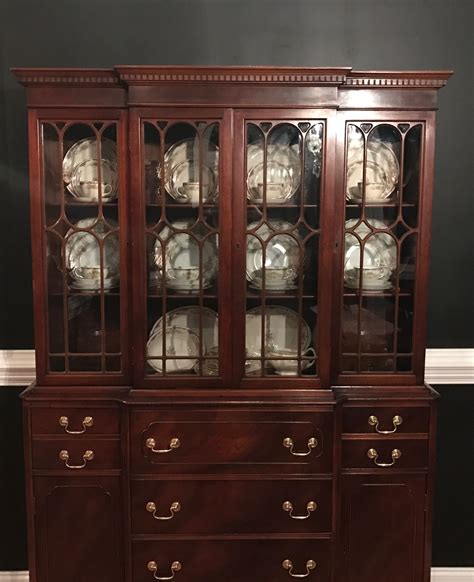 Top wall showcase designs, dining cabinet designs and crockery unit designs. Pin by Mahesh Sharma on mahesh sharma | Crockery cabinet ...