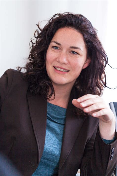 Ingrid felipe (ingrid felipe saint hilaire) was born on 22 august, 1978 in hall in tirol, austria, is an austrian politician from the green party. Ingrid Felipe: "Grüne tun Tirol gut!" - Tirol