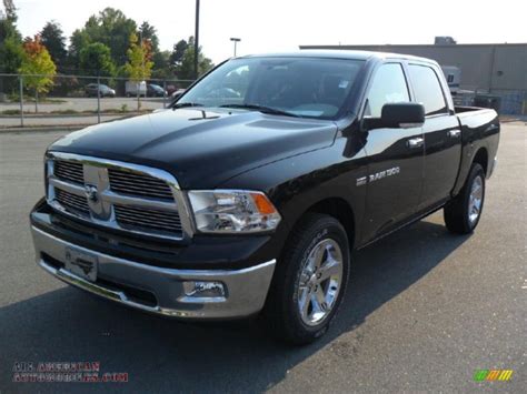 Dodge ram 1500 colors in 2011. 2011 Dodge Ram 1500 Big Horn Crew Cab 4x4 in Brilliant ...