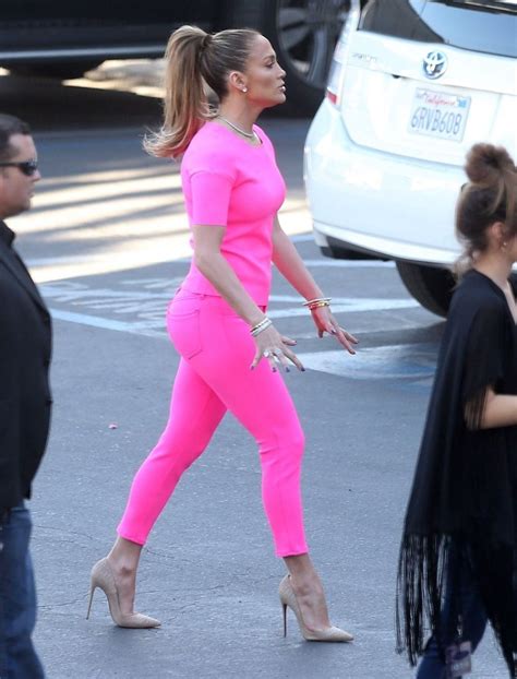 Jennifer Lopez In Pink Daring Fashion