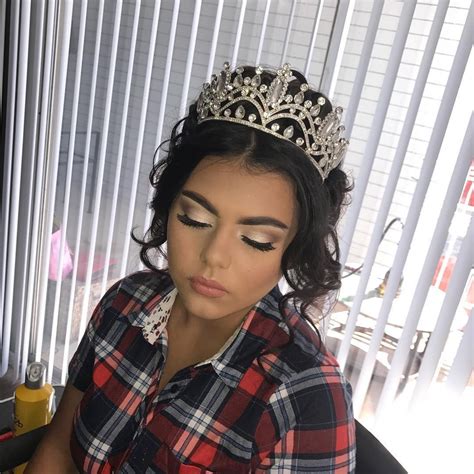 20 absolutely stunning quinceanera hairstyles with crown quinceanera interestingthings