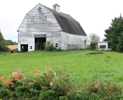 What Charm Love That Old White Washed Maine Barn Old Barn From