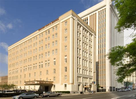 This hotel was perfect for our family of five. Located, moderately priced hotel on Poydras... - Review of ...