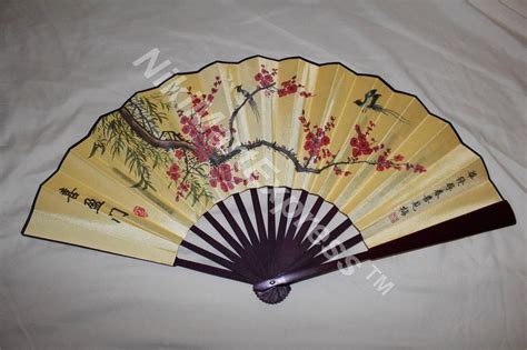 This diy chinese fan craft is a fun family activity to celebrate chinese new year. Large Chinese Bamboo & Silk Hand Folding Fan, Wall Art ...