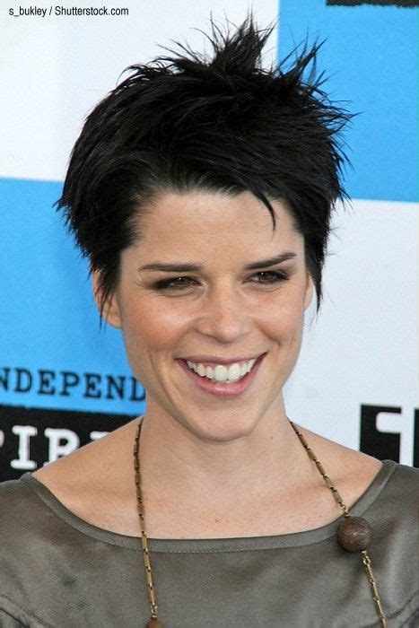 The winner of pop idol is one of the few celebrities who openly discuss their hair loss issues. Young Hair Loss http://www.hairlossmenwomen.com/young-hair ...