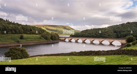 Bridge At Ladybower Reservoir Peak District Stock Photo Alamy