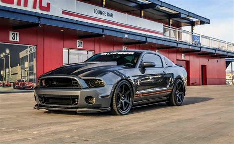 Modified Shelby Mustang Gt500
