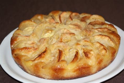 Pour cela, j'ai pris soin de prendre comme référence des valeurs sûres! gâteau aux pommes / Julie Andrieux | Gâteau aux pommes ...
