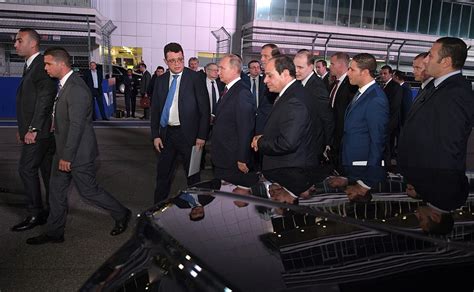 Российский проект кортежстраховаться у меня: Осмотр автомобилей марки «Аурус» • Президент России