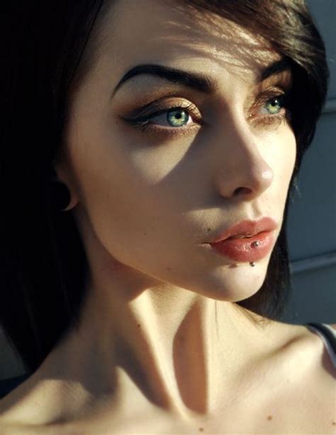 Check spelling or type a new query. 90 Ideas to Embellish Your Lips With Labret Piercings