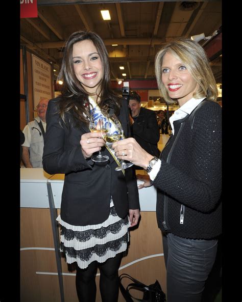 Photo Marine Lorphelin Miss France Et Sylvie Tellier Au Salon De L Agriculture Pour La