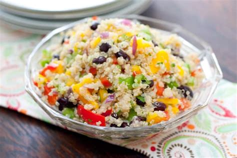 Chicken salad recipe, learn how to make chicken salad (absolutely delicious recipe of chicken salad ingredients and cooking method) chicken tossed with mayonnaise, chili sauce, cream, cabbage, tomato ketchup and served on a plate of lettuce. arsenal-scotland: Quinoa Salad Recipes Salad Recipes In ...